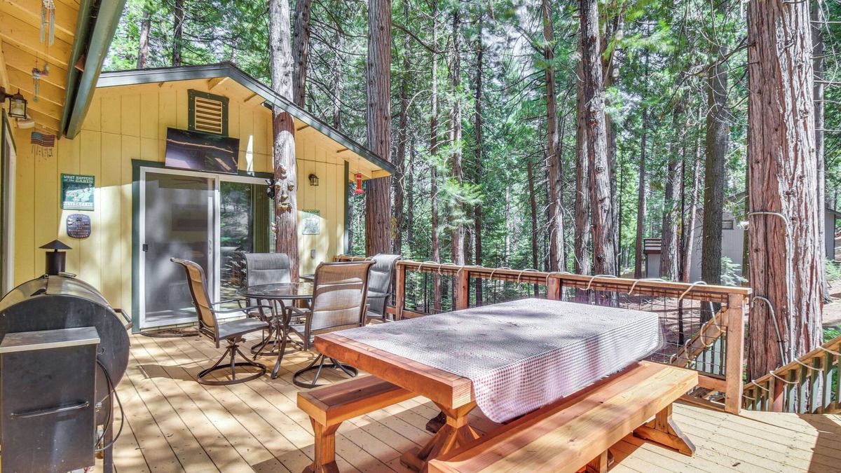 Cold Springs Cabin | 8 Mi to Dodge Ridge Mtn: Peaceful Cabin w/Deck!