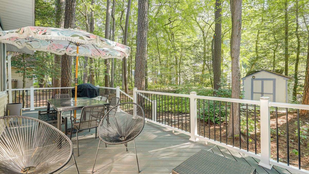 Ocean Pines House | 8 Mi to Ocean City Beach: Home w/Pool Access!