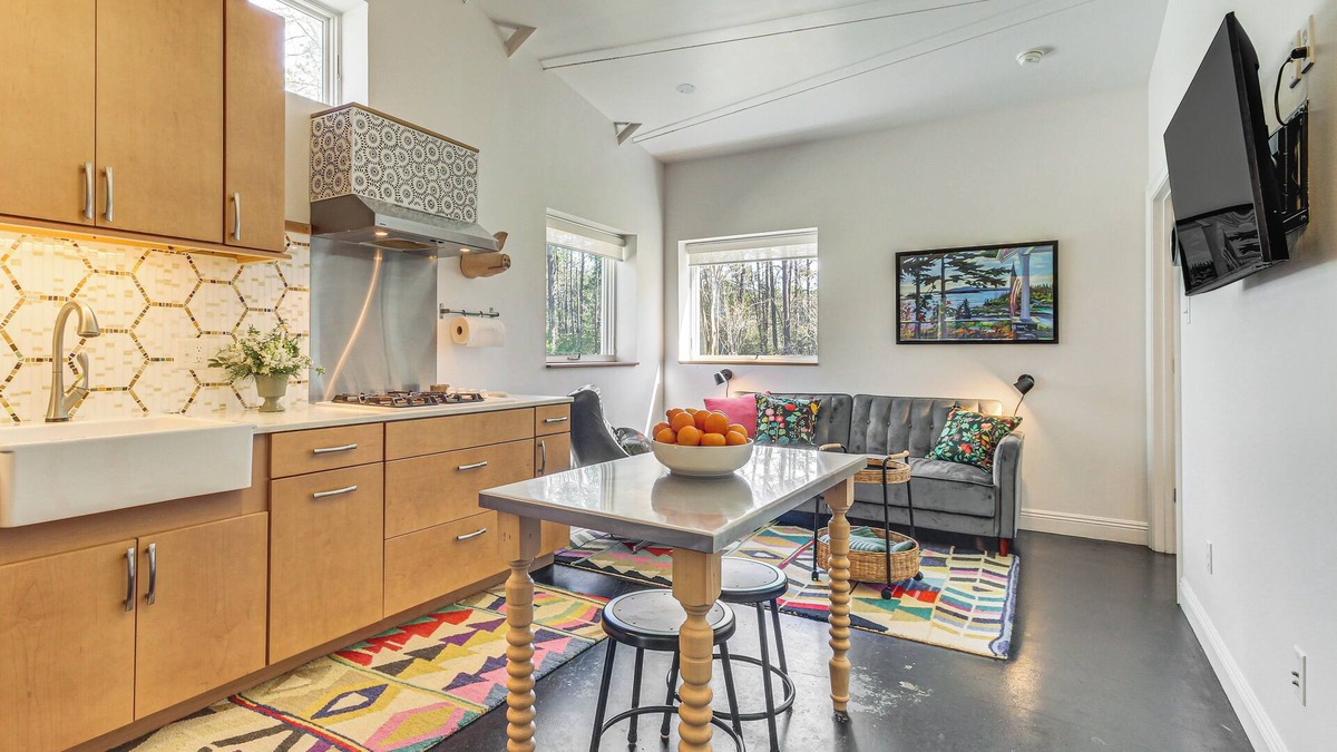 Latimer Apartment | 8 Mi to Ocean Springs: Rural Mississippi Retreat