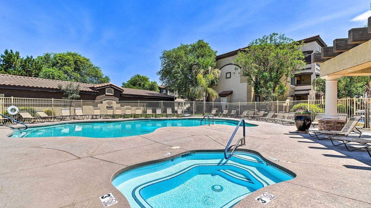 Parkwood Ranch Condo | 8 Mi to Tonto Nat'l Forest: Modern Condo in Mesa!