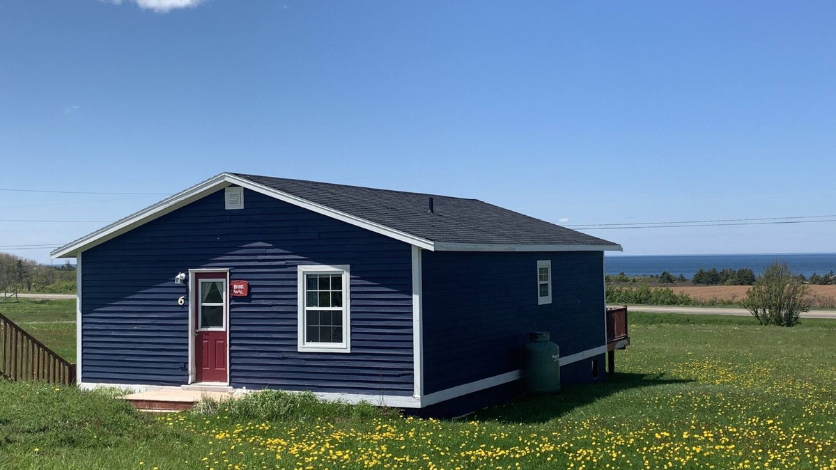 Cavendish Cottage | 8 Ocean view cottages center of PEI. 2 bedrooms with 1 king and 2 doubles.