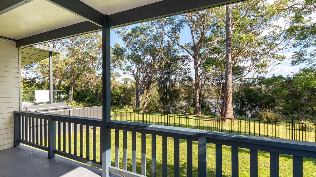 Wallaga Lake House | 8 on The Lake- Fairhaven Pt Way