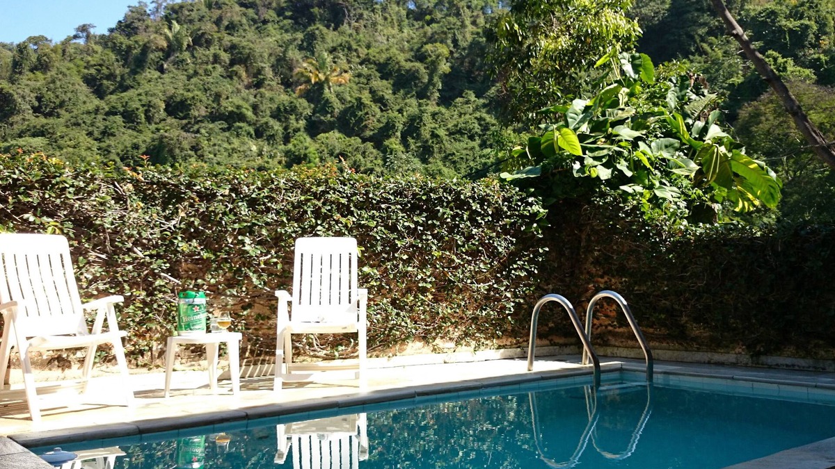 Zona Sul House | 8 people in comfort! Close to the best of Rio! Charming house! Swimming pool! View!
