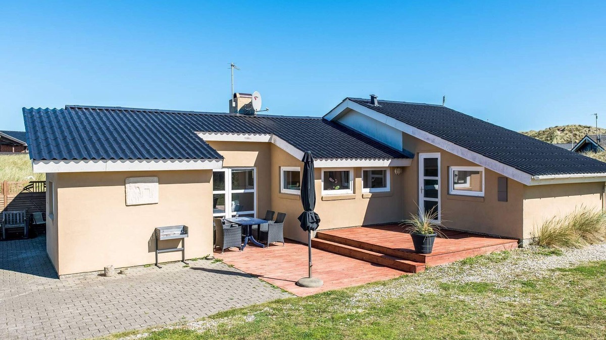 Argab House | 8 person holiday home in Hvide Sande