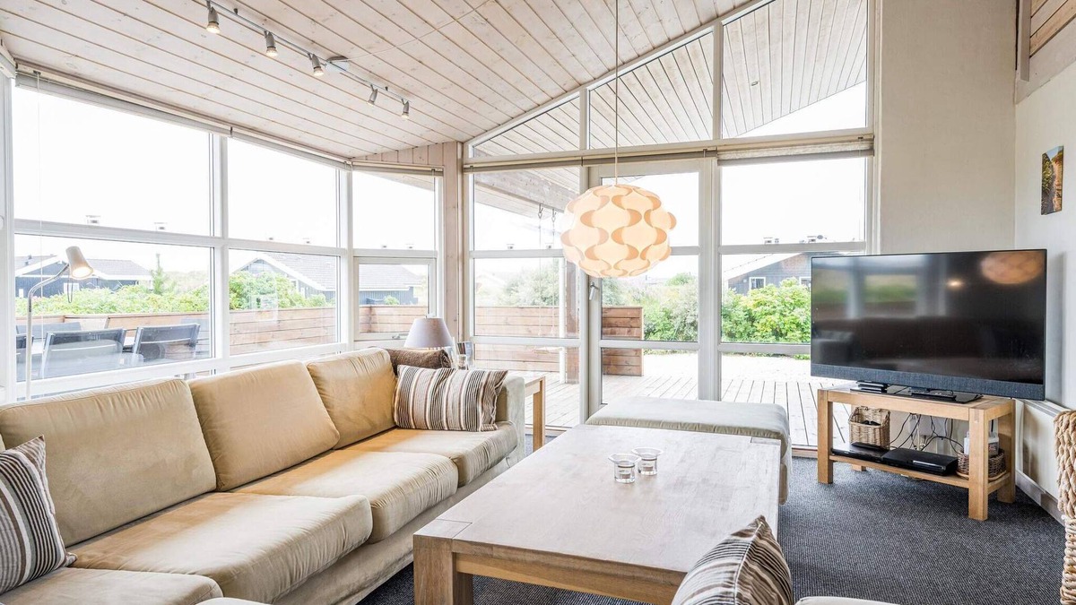 Bjerregaard House | 8 person holiday home in Hvide Sande