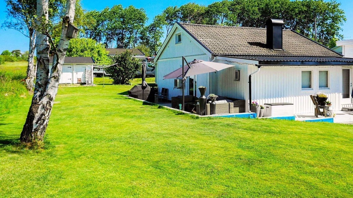 Kallekarr House | 8 person holiday home in KÅLLEKÄRR-By Traum