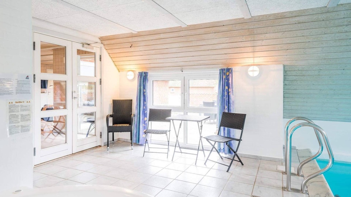 Blavand Strand House | 8 person holiday home in Blåvand
