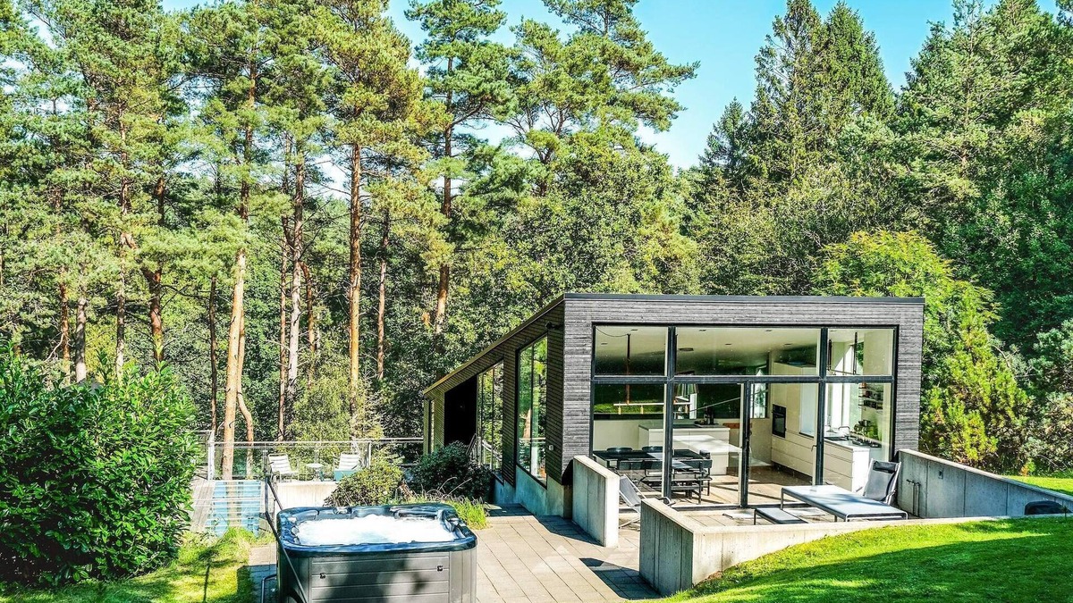 Femmøller House | 8 person holiday home in Ebeltoft