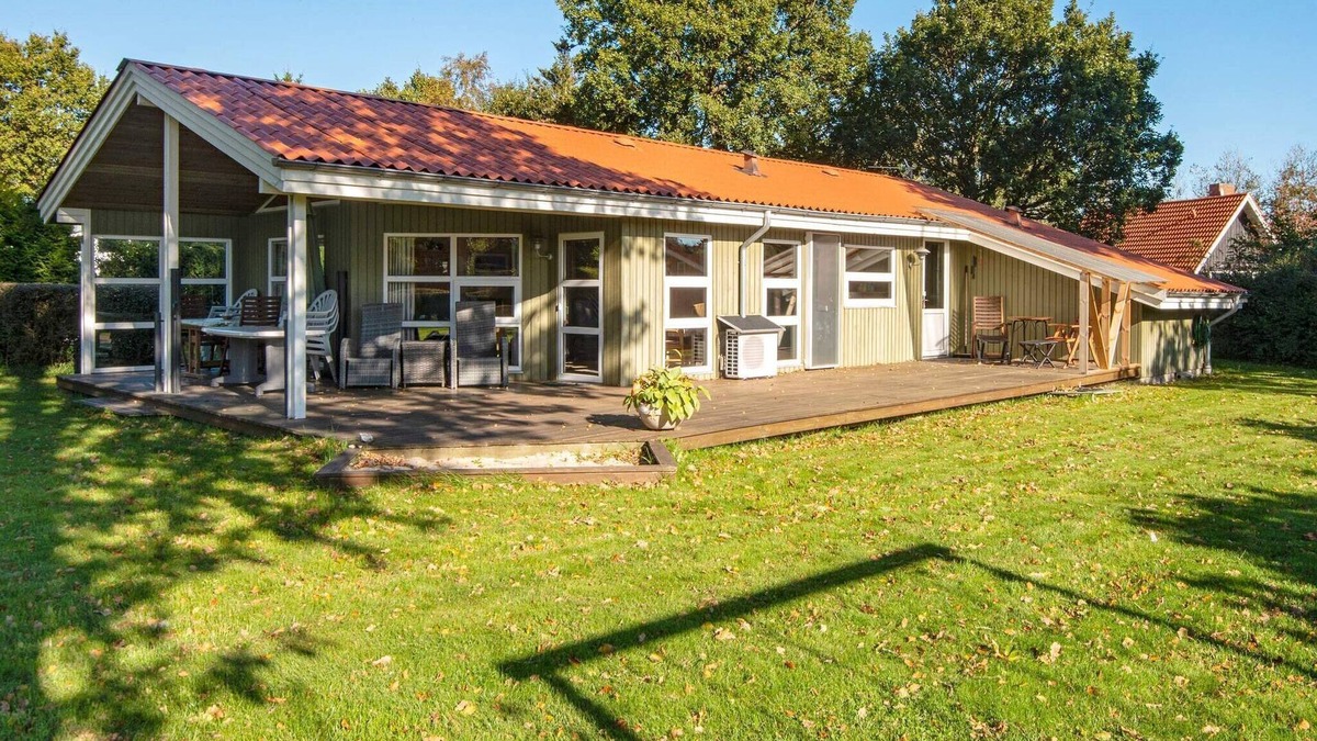 Fjellerup House | 8 person holiday home in Glesborg-By Traum