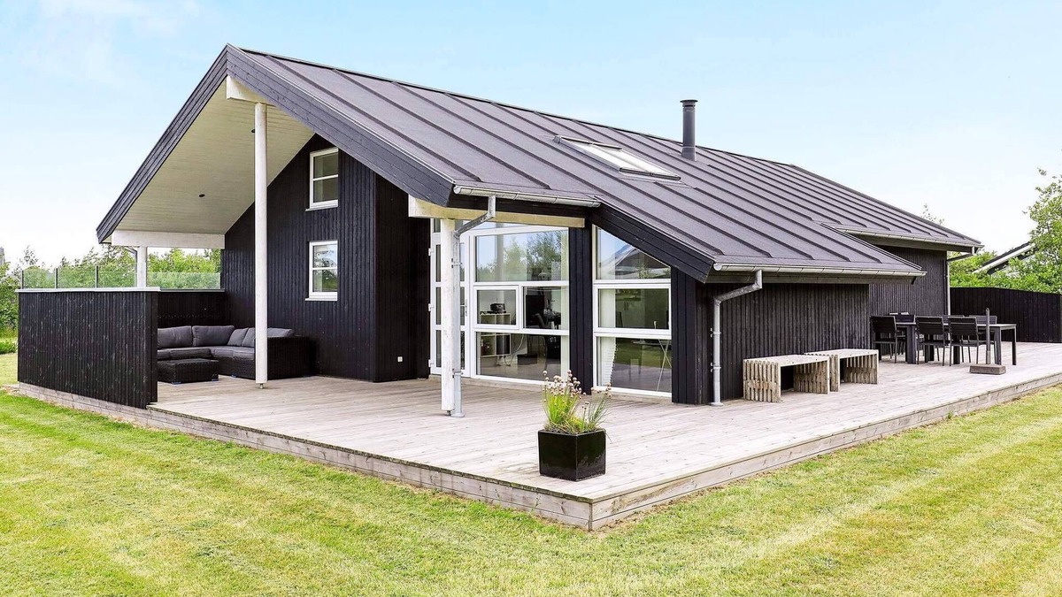 Tranum House | 8 person holiday home in Brovst-By Traum