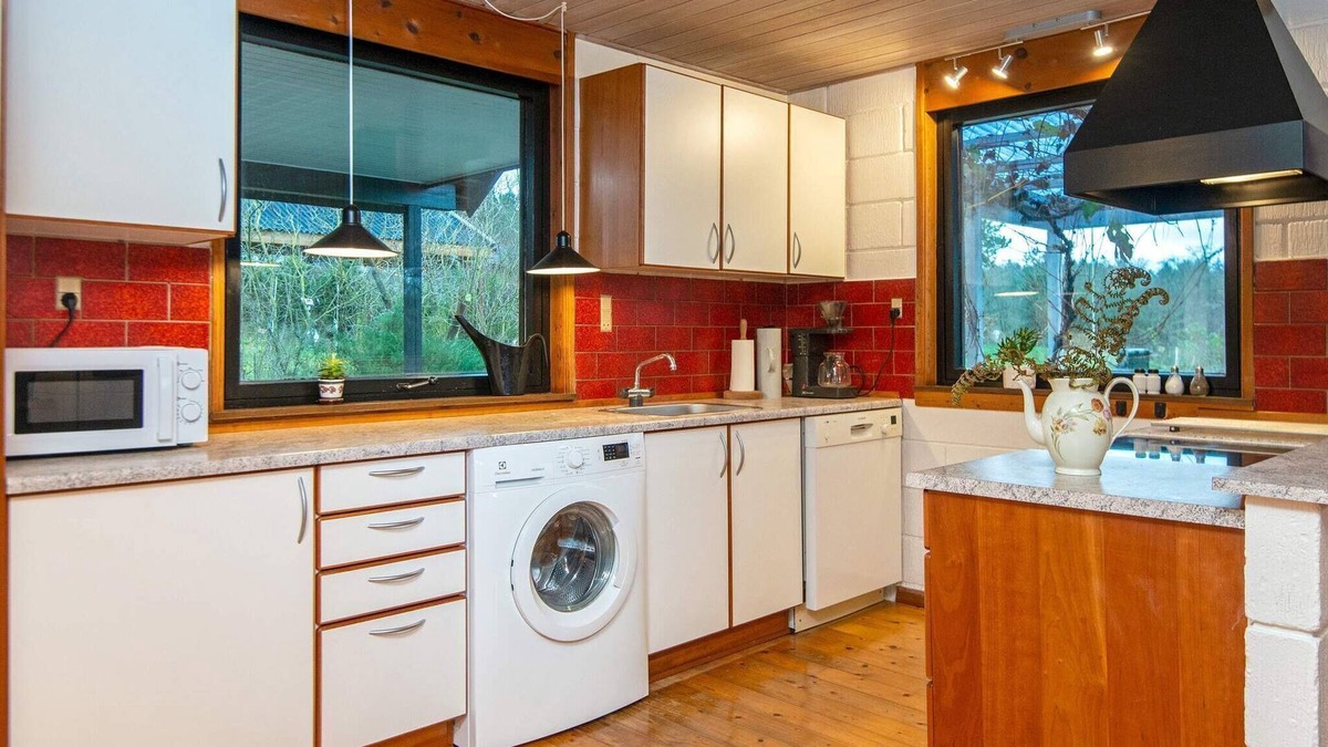 Ebdrup House | 8 person holiday home in Kolind