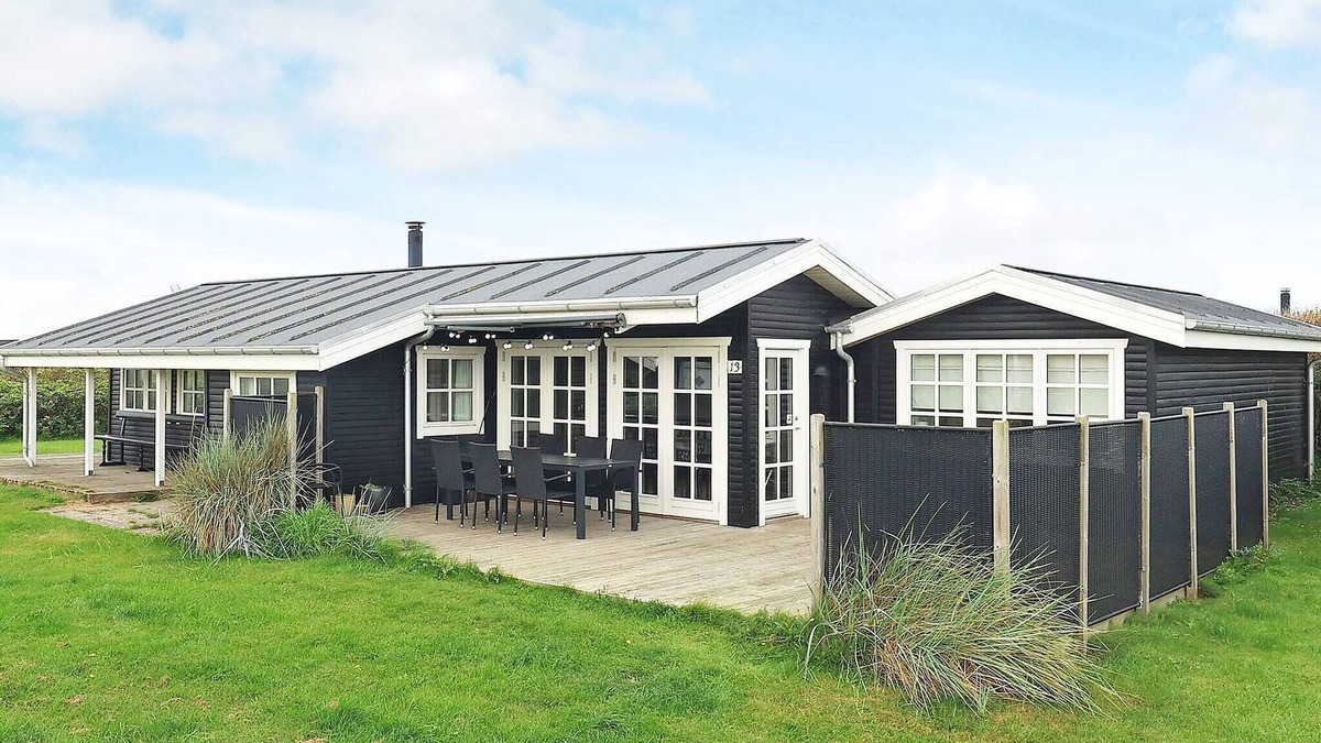 Lokken House | 8 person holiday home in Løkken-By Traum