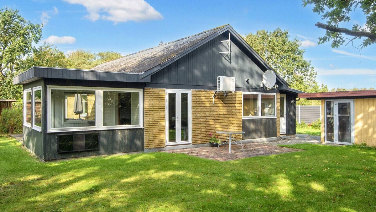 Skjern House | 8 person holiday home in Skjern-By Traum