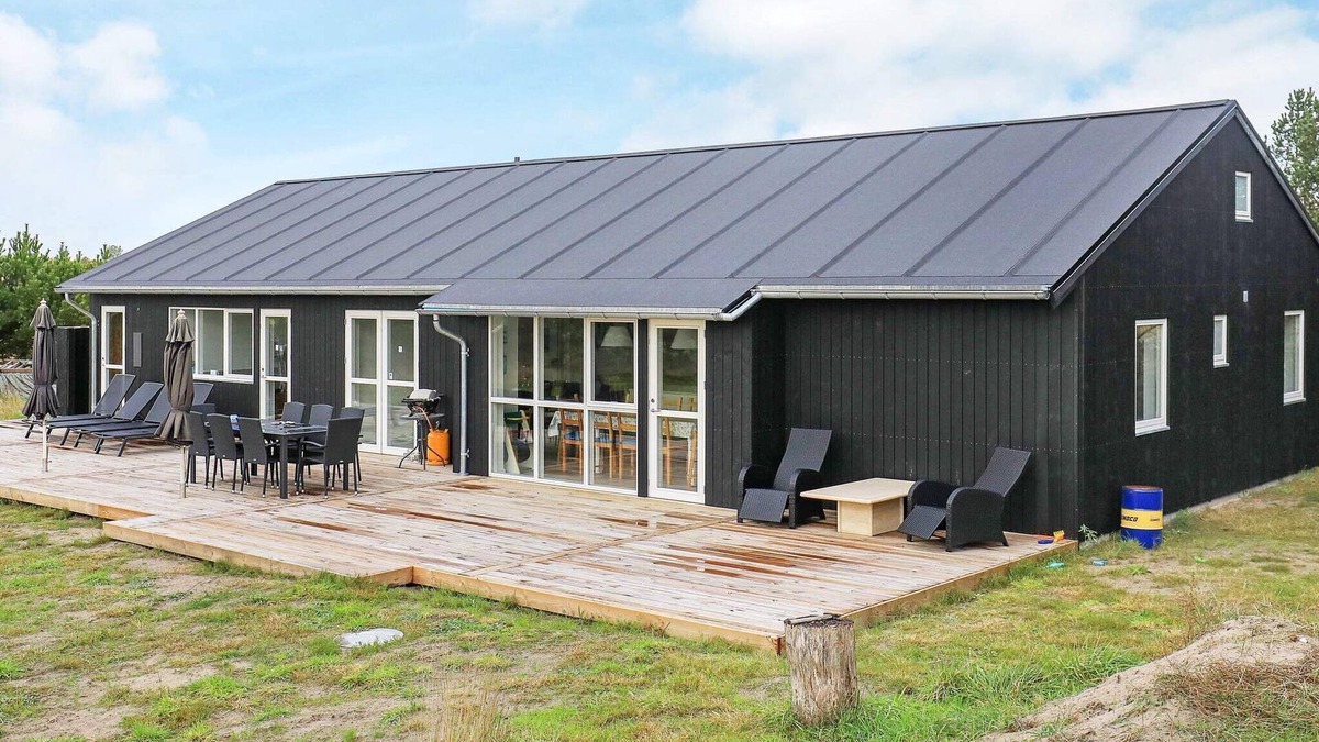 Bratten Strand House | 8 person holiday home in Jerup