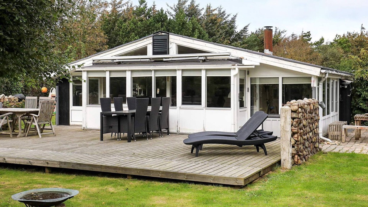 Nørre Lyngby House | 8 person holiday home in Løkken-By Traum