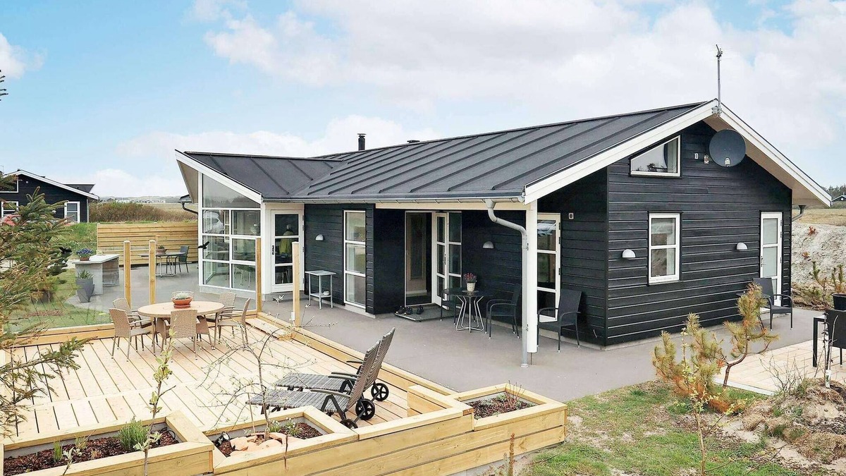 Lokken House | 8 person holiday home in Løkken-By Traum