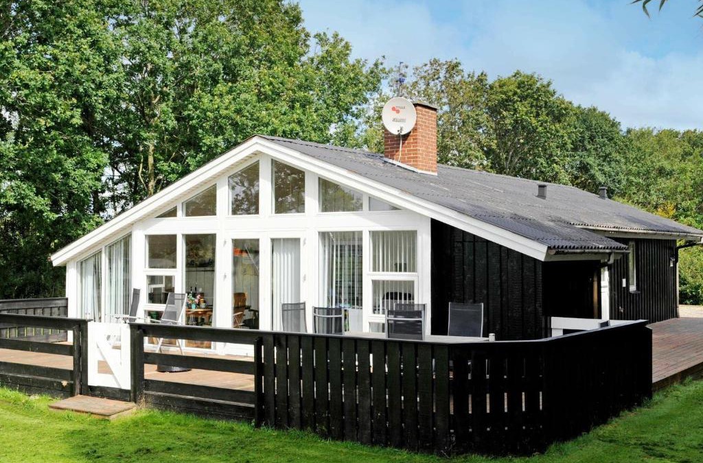 Bork Havn House | 8 person holiday home in Hemmet