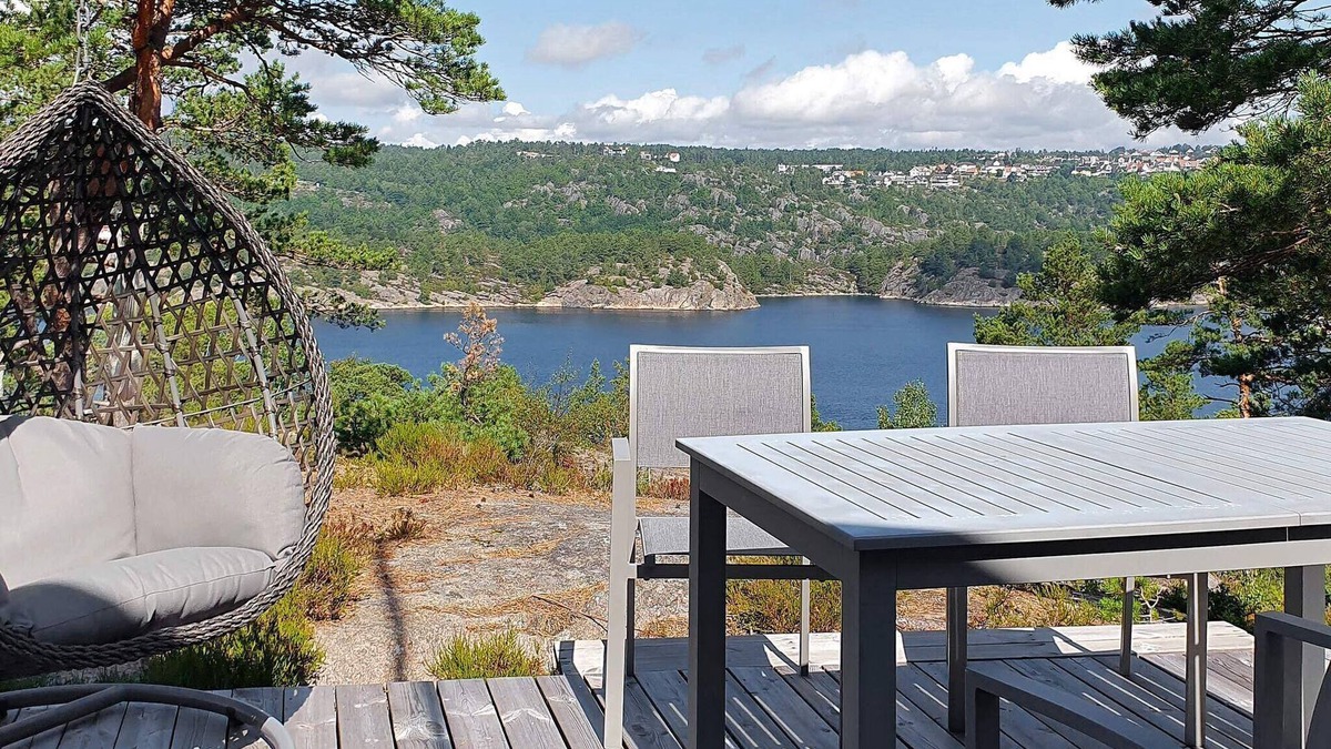 Risor House | 8 person holiday home in Risør-By Traum
