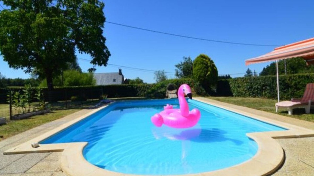 Latronche House | 8-person rental with heated swimming pool 10mx5m