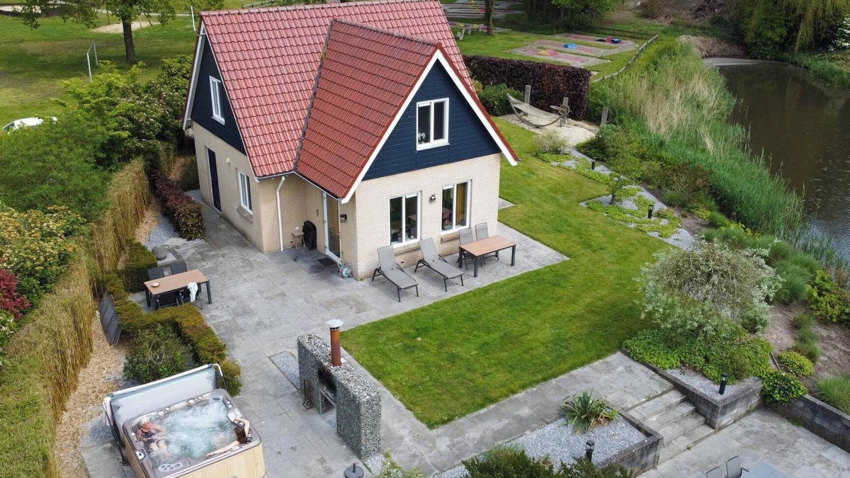 Westerbork House | 8-Person Wellness Villa