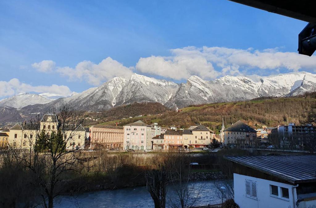 Albertville Apartment | 8 personnes, spacieux tout-confort à Albertville