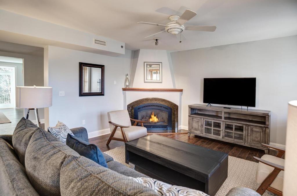 Asheville House | 8 Village Lane 200