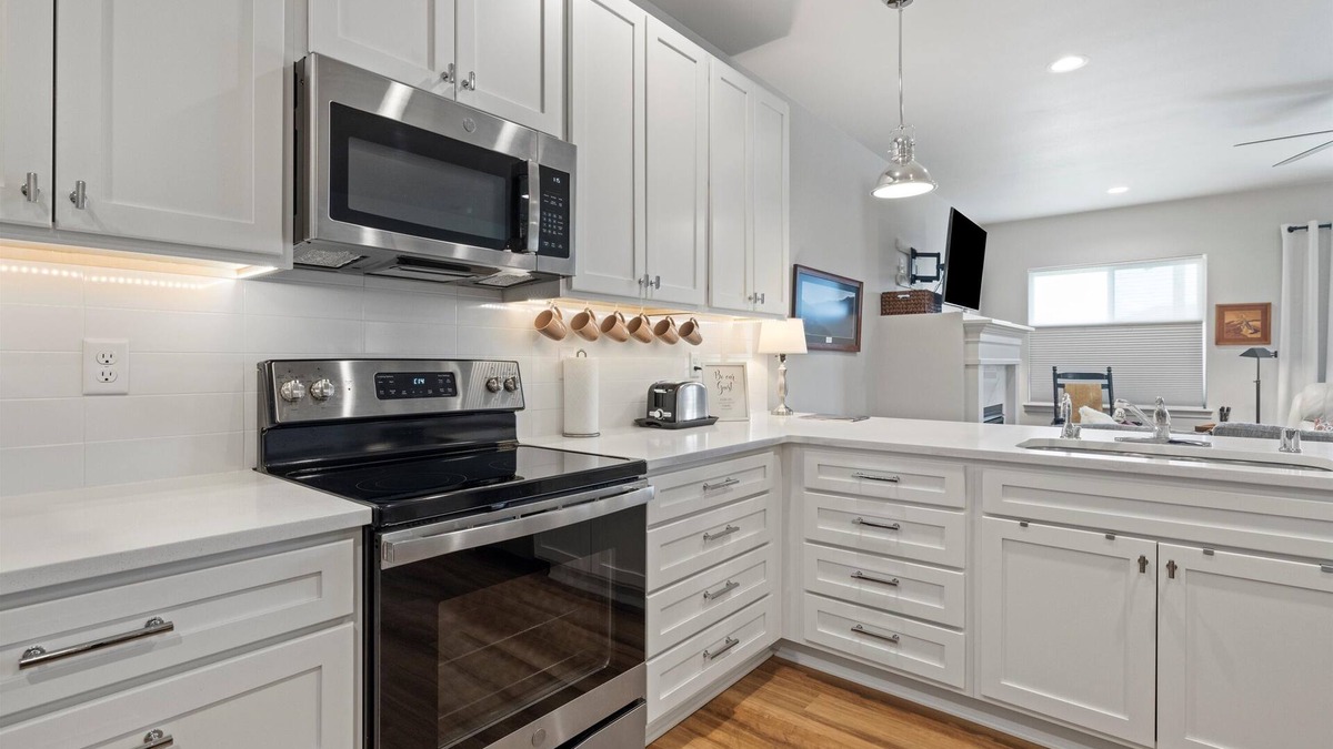 Benton City House | 8 Wineries Within 5 Minutes