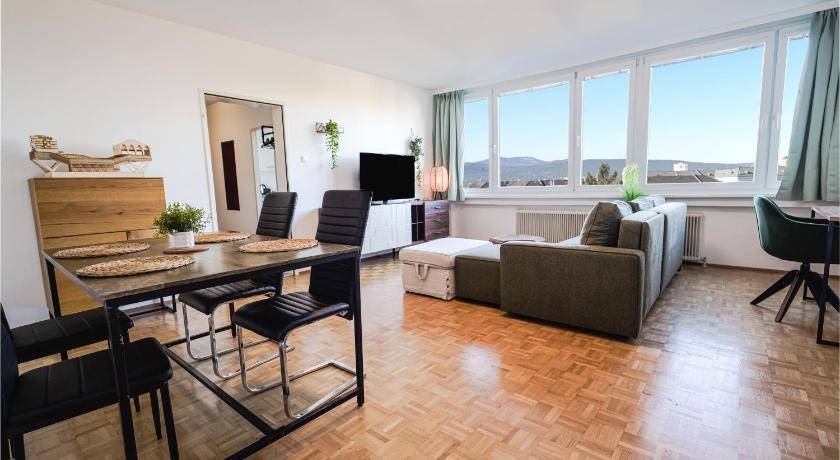 Wiener Neustadt Apartment | 80 m² Apartment ∙ 2 bedrooms ∙ 6 guests