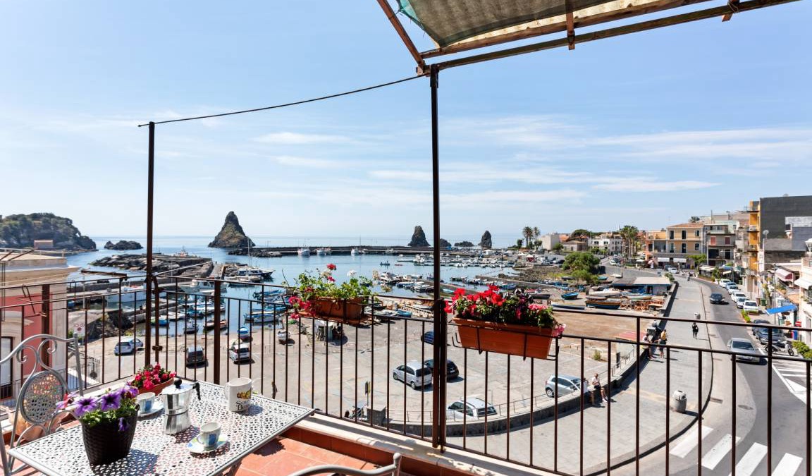Aci Trezza Apartment | 80 m² Apartment ∙ 1 bedroom ∙ 3 guests