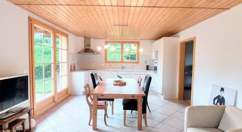 Aubonne Apartment | 80 m² Apartment ∙ 2 bedrooms ∙ 5 guests
