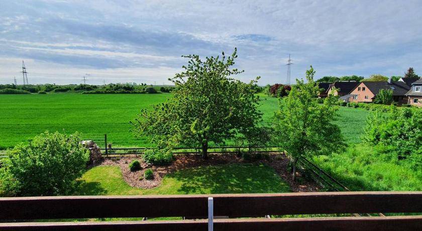 Region Hannover District Apartment | 80 m² Apartment ∙ 2 bedrooms ∙ 6 guests