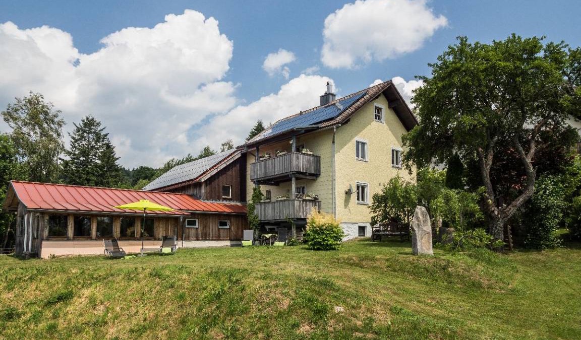Neuschoenau Apartment | 80 m² Apartment ∙ 2 bedrooms ∙ 6 guests