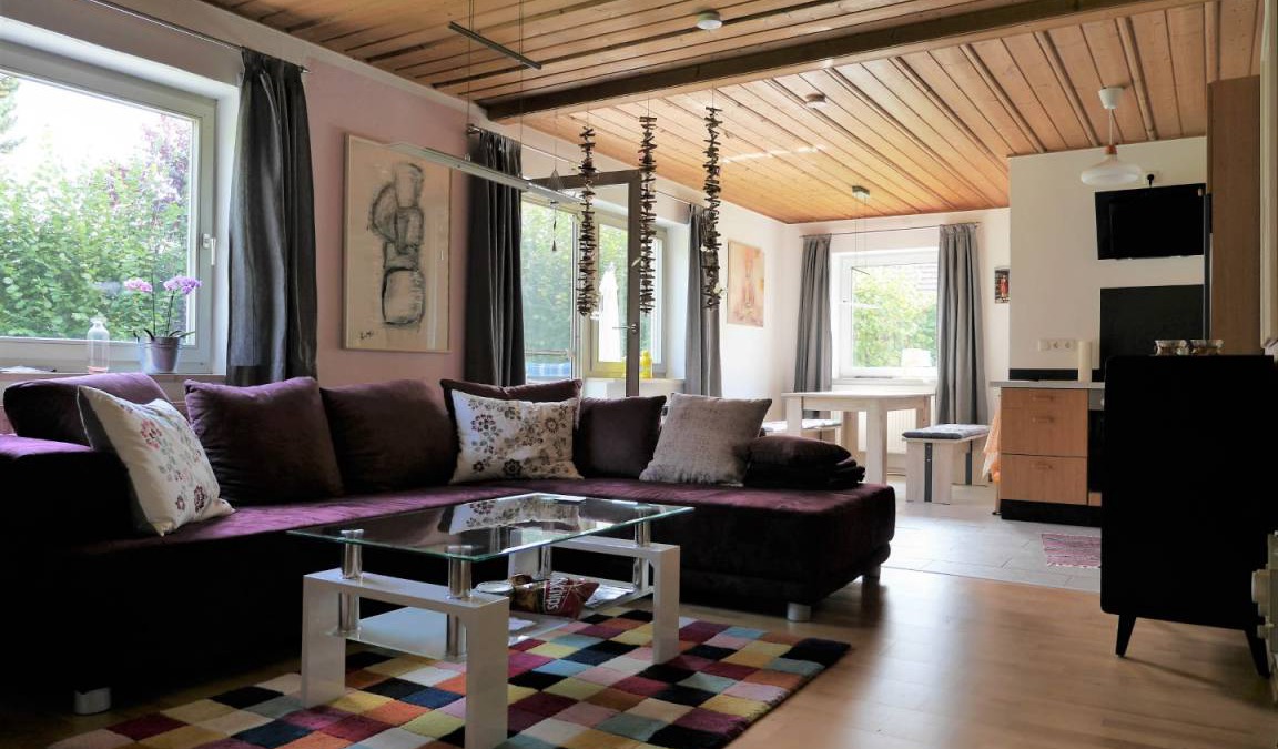 Neukirchen vorm Wald Apartment | 80 m² Apartment ∙ 2 bedrooms ∙ 3 guests
