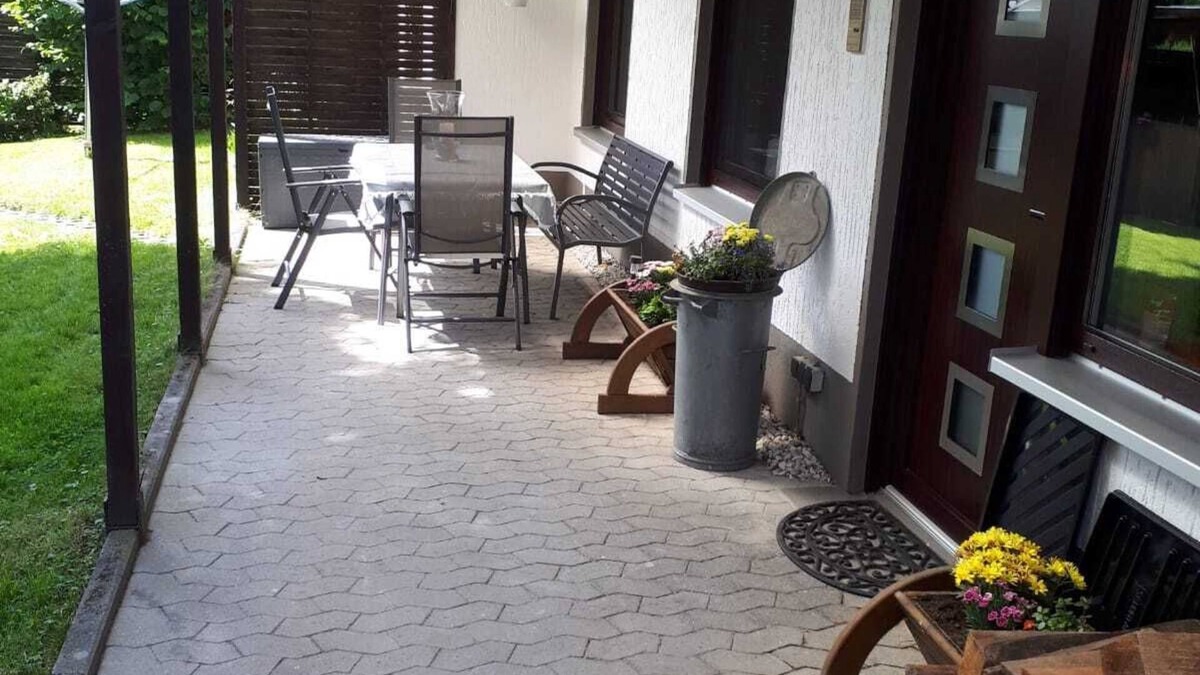 Sundern-Allendorf Apartment | 80 m², family-friendly, barrier-free apartment, overlooking the golf course