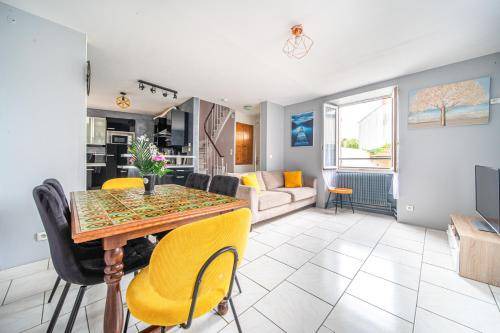 Saint-Michel-sur-Orge Villa | 80 m² Villa ∙ 3 bedrooms ∙ 6 guests