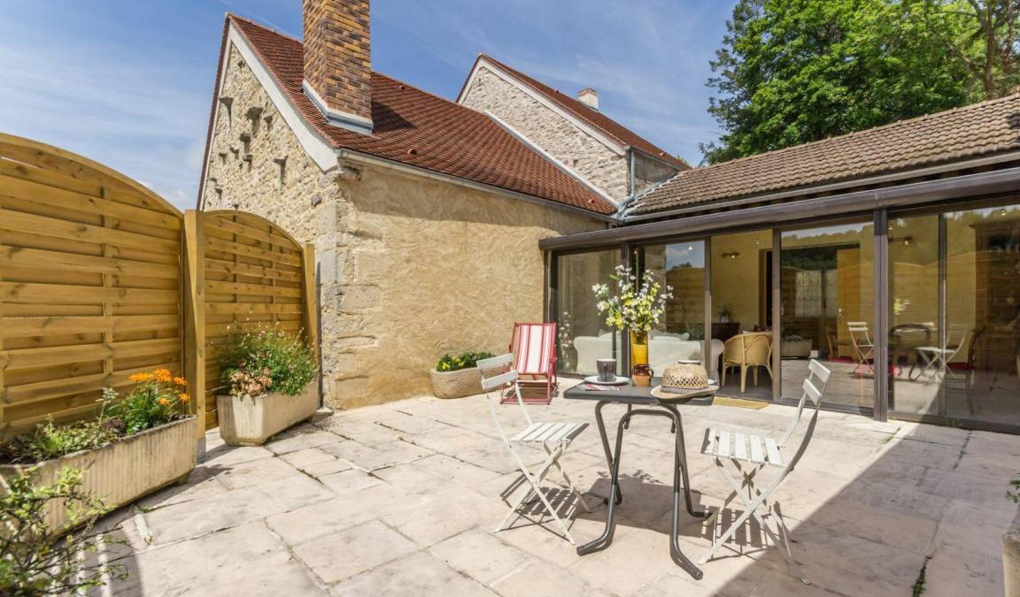 La Rochepot House | 80 m² House ∙ 2 bedrooms ∙ 3 guests