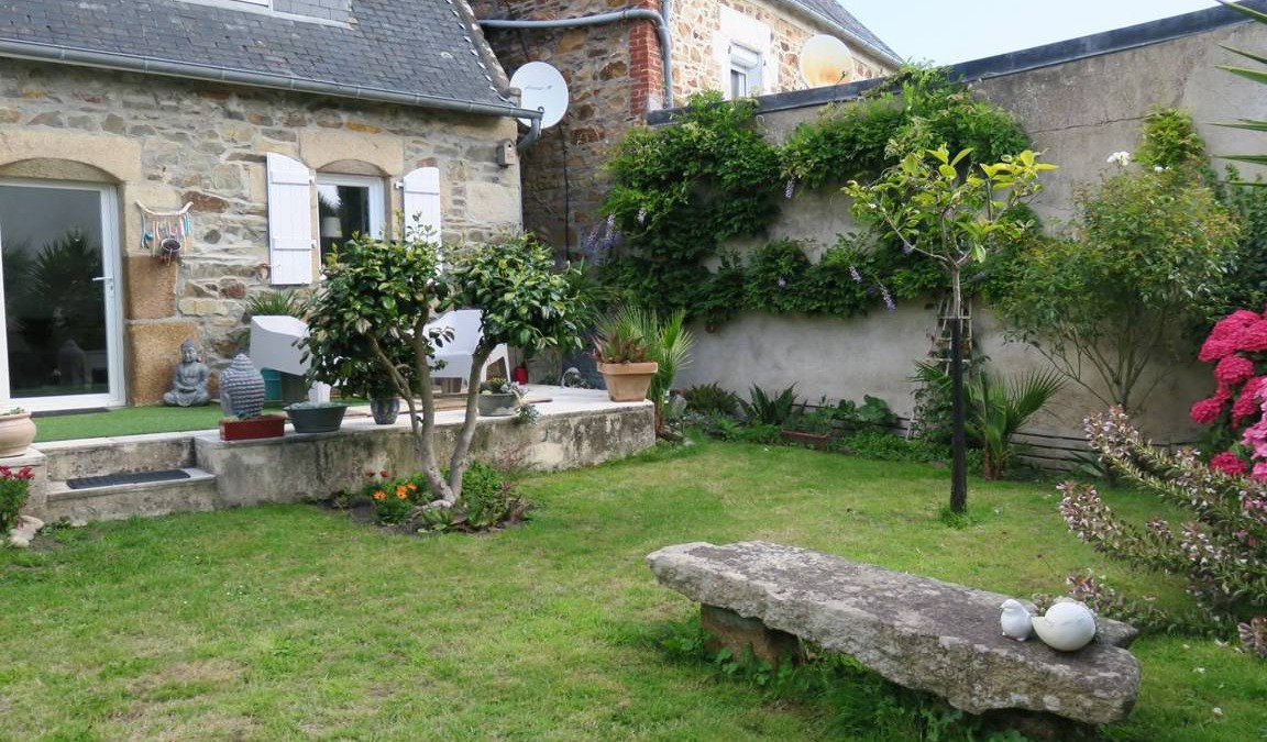 Perros-Guirec House | 80 m² House ∙ 2 bedrooms ∙ 4 guests