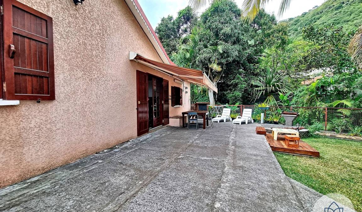 Entre-Deux Villa | 80 m² Villa ∙ 2 bedrooms ∙ 4 guests