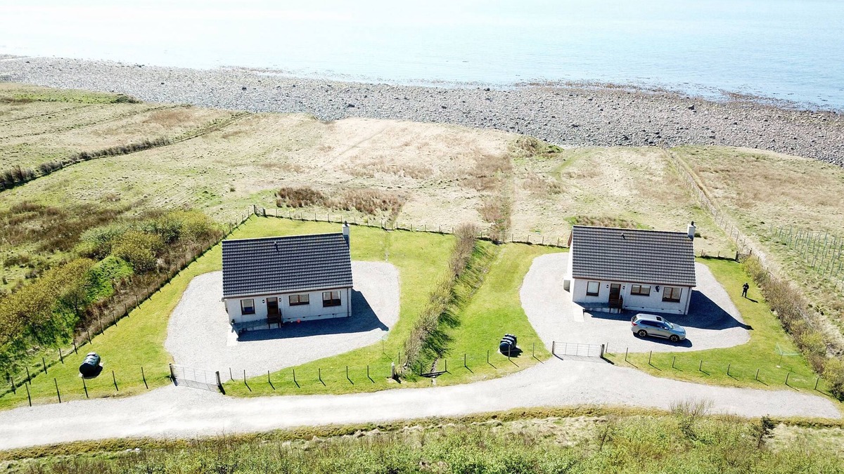 Melvaig House | 80 metres form the sea. Own private access