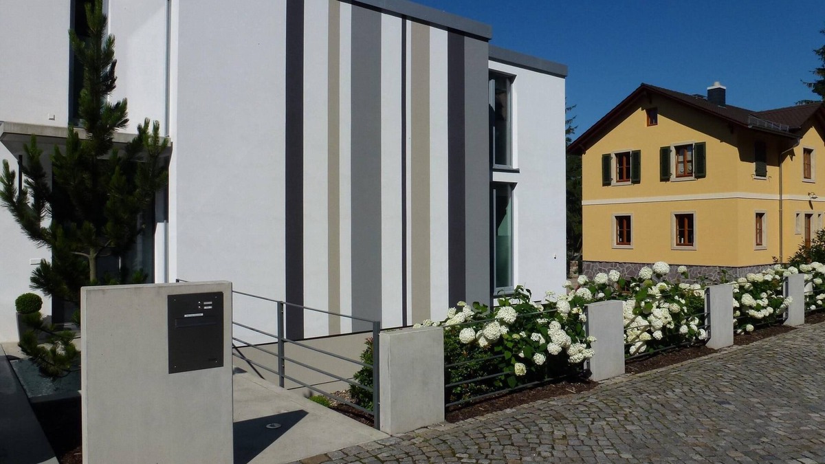 Loschwitz Apartment | 80 sqm spacious ambience in Loschwitz, garden & terrace, free parking