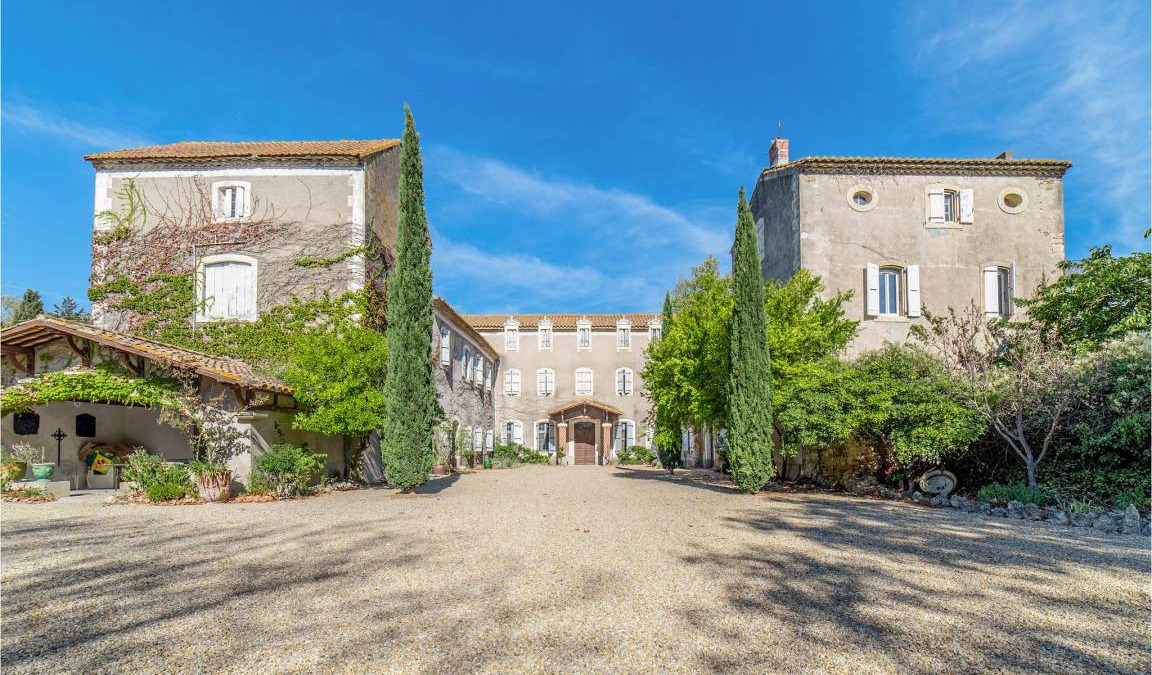 Lezignan-Corbieres House | 800 m² House ∙ 8 bedrooms ∙ 15 guests