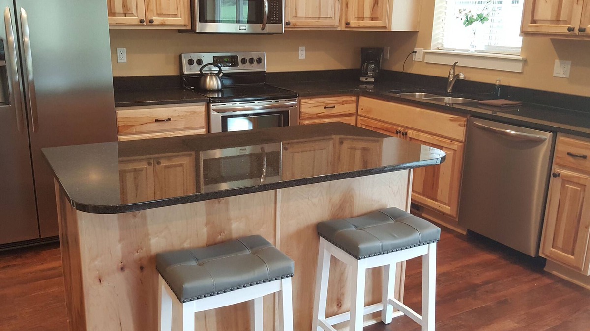 Post Falls House | 800 square foot Guest House.