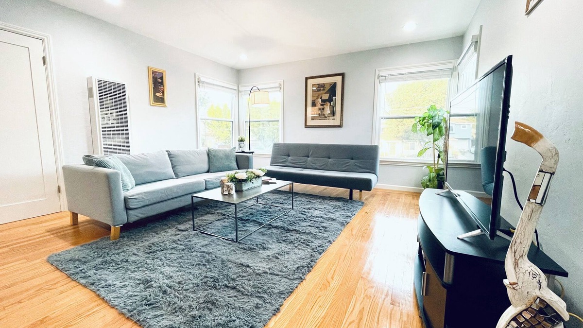 Central San Mateo House | 804 SanMateo Comfortable 2BR Home/WiFI & Free Parking