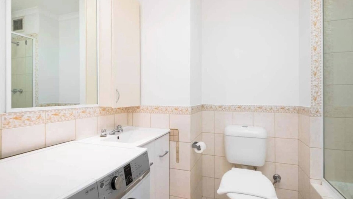 Perth Central Business District Apartment | 806 Deluxe Delight Concert Hall CBD Studio for 2