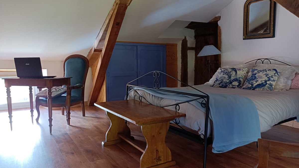 Auzon House | 80m² terraced house in Auvergne in a 1640 stone building classified 3 ⭐