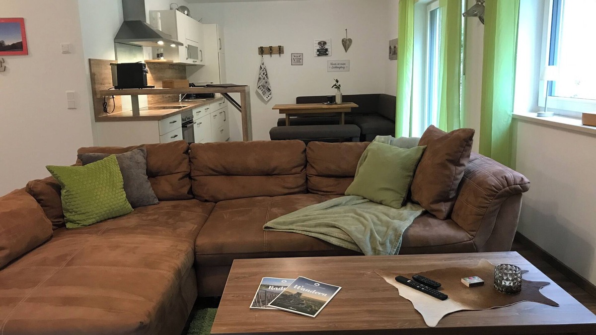 Nittenau Apartment | 80qm großes, modern eingerichtetes 3-Zimmer Appartement mit Terrasse