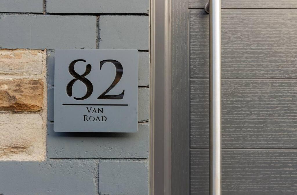 Caerphilly House | 82 Van Road