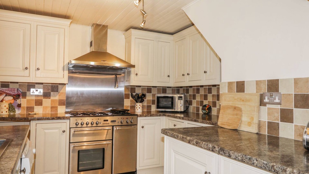 Buckie Cottage | 83 Seatown