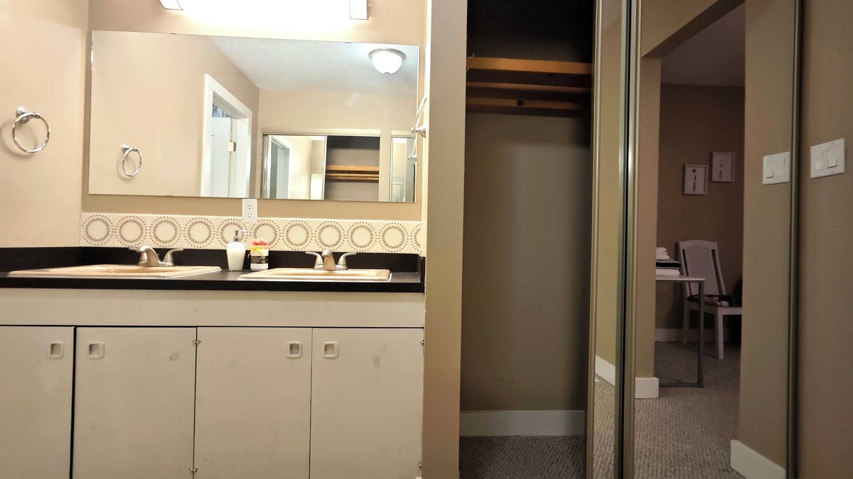 Whitehorse House | 840249 Yukon Inc.