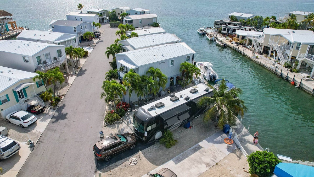 Cudjoe Key RV Rental | 85 Canalfront Empty RV Lot with 35' Seawall